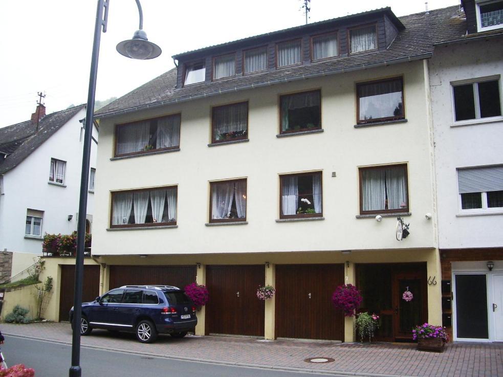 Ferienwohnungen Haus Gisela - Unterkunft Schlossberg 巴哈拉赫 外观 照片